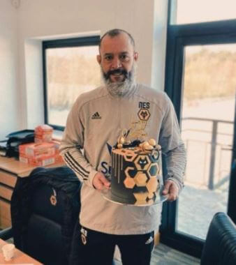 Nuno Espirito Santo thanking wolves for the cake including fans for wishes.